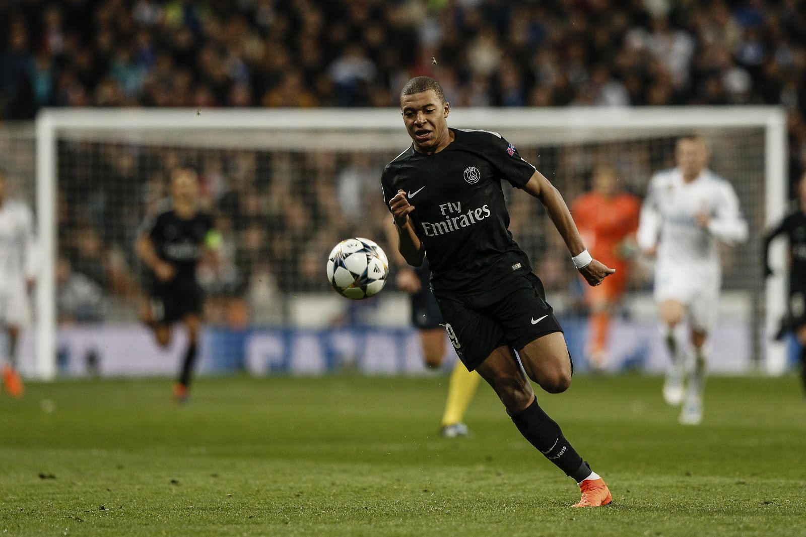 歧视成都的杜康酒主播系试用期，河南足协人士称成都球迷先骂人（杜康酒涉事主播仍处试用期，河南足协人士：成都球迷先骂人）