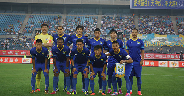 哈兰德百球：左脚71+右脚11，头球11个，其他部位1球（哈兰德百球构成：左脚71球、右脚11球、头球11球、其他1球）