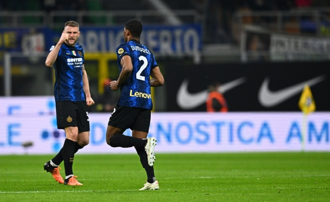 前皇马营养师：同事在弗洛伦蒂诺面前说我坏话，想让我被开除（前皇马营养师称同事在弗洛伦蒂诺面前抹黑自己，试图让其被解雇）