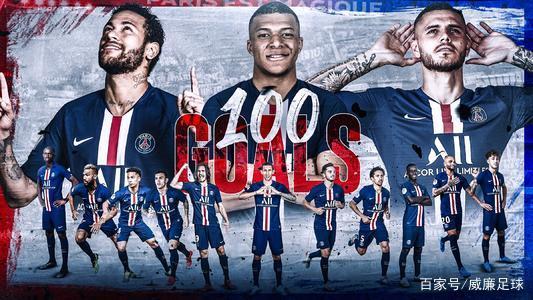 因伤无缘本场比赛，穆西亚拉在家用电视观看拜仁vs巴黎（因伤缺席本场，穆西亚拉居家电视观战拜仁对巴黎）