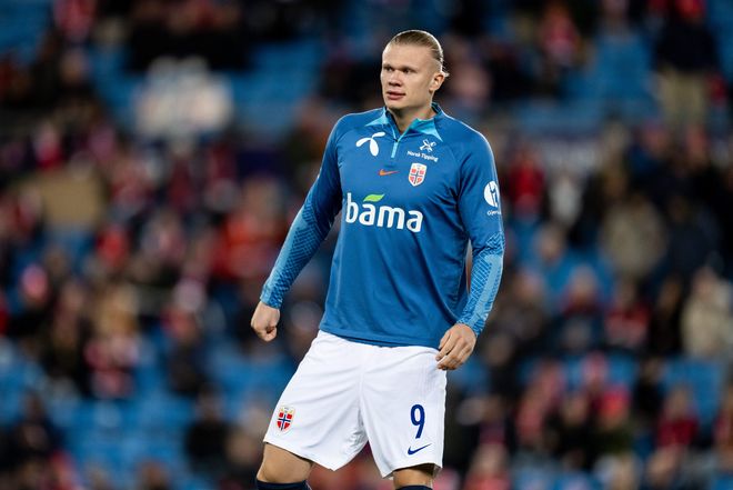 大腿级别，自加盟那不勒斯后麦克托米奈参与进球数意甲中场第1（大腿属性拉满！加盟那不勒斯后麦克托米奈以进球参与数领跑意甲中场）