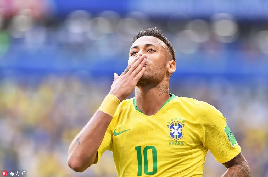 西班牙队史自然年射手榜：奥亚萨瓦尔2025年打入9球并列第4（奥亚萨瓦尔2025年斩获9球，位列西班牙队史自然年进球榜并列第4）