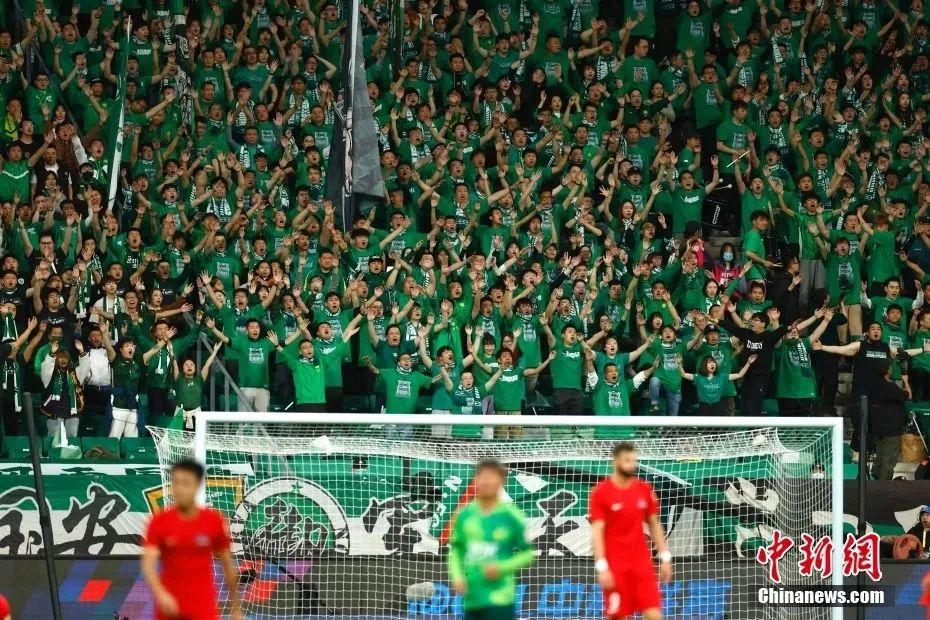 鲁媒：山东男篮外线有了明显补强 但内线的人员轮转问题需要重视（鲁媒：山东男篮外线增强显著，内线轮换隐忧不容忽视）